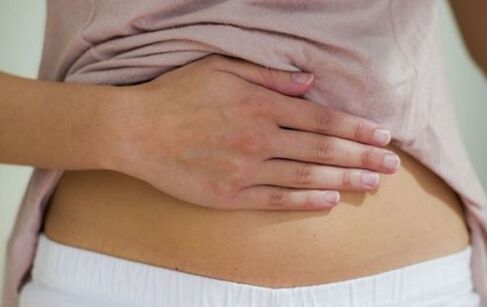 Dor abdominal debido a parasitos no corpo
